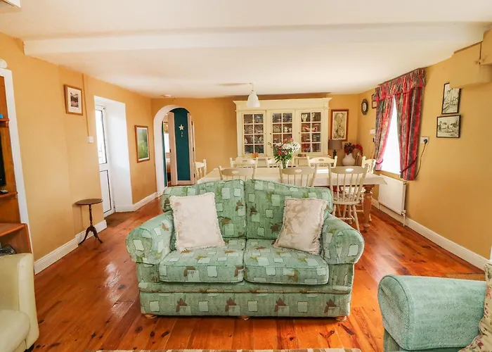 Julie's Castleisland